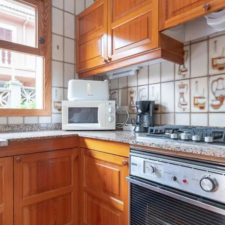 Villa Anecs *